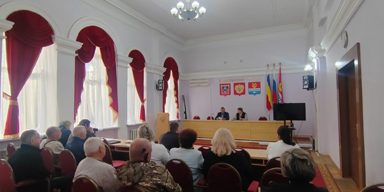 По всем вопросам приняли решения