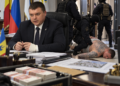 КТО НАМИ РУЛИТ…